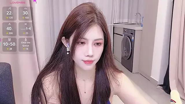 Selenaaaaa- from StripChat