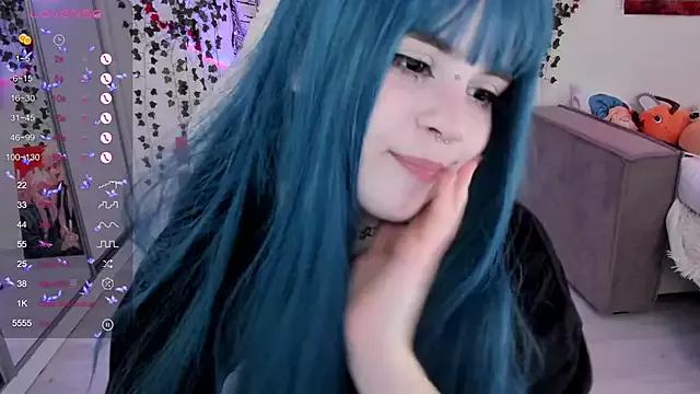SelenaCute from StripChat