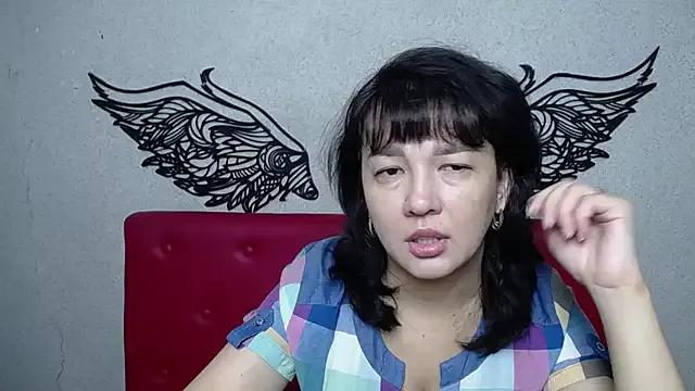 SelenaFly from StripChat is Freechat