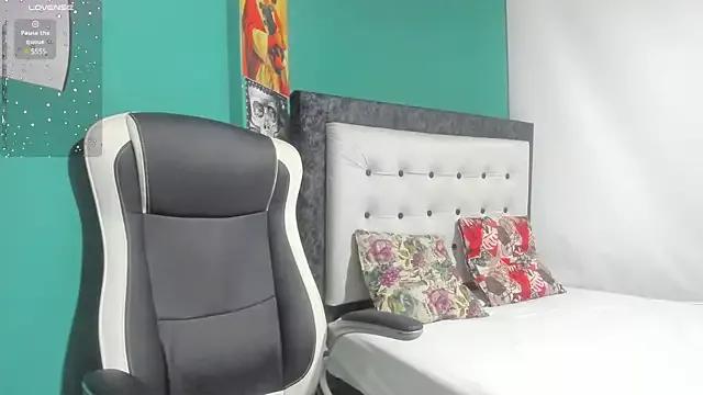 SelenaGmez from StripChat