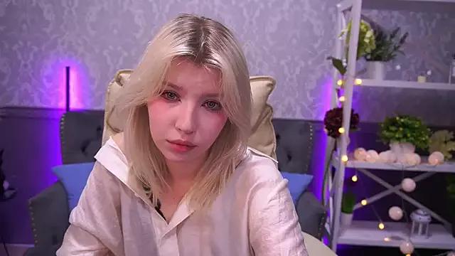 Try our streaming cams variety and talk on a personal level with our adorable girls streamers, showing off their bountiful shapes and dildos.