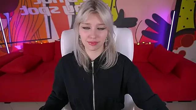 Try our streaming cams variety and talk on a personal level with our adorable girls streamers, showing off their bountiful shapes and dildos.