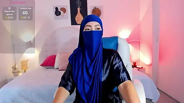 SelenaJones1 from StripChat is Freechat