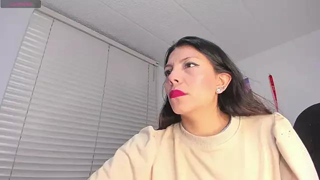 Selenakyle92_ from StripChat