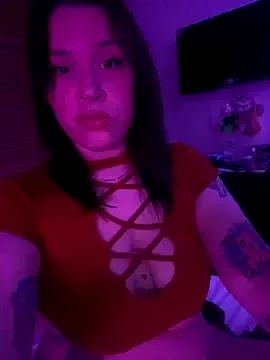 Selenaqntr from StripChat