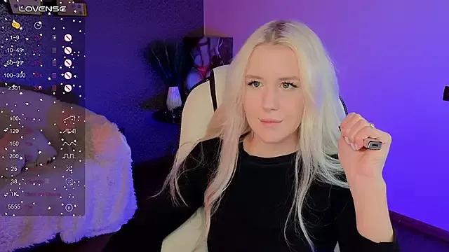 Selenatrend from StripChat is Freechat