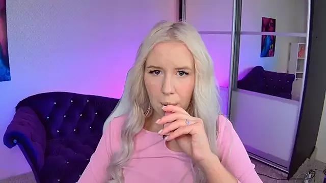 Selenatrend from StripChat