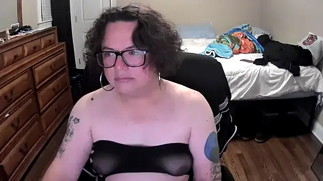 SelenaVianca from StripChat is Freechat