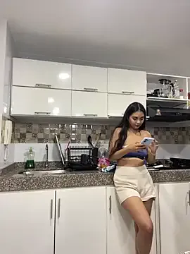 Selene_Wings22 on StripChat 