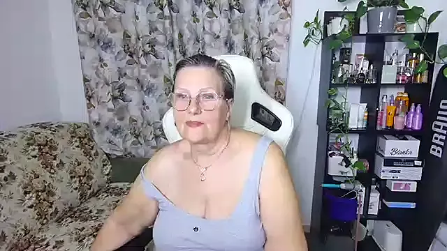 Selenna57 on StripChat 