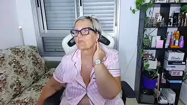 Selenna57 on StripChat 