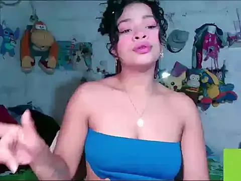 Selenne_Jones from StripChat