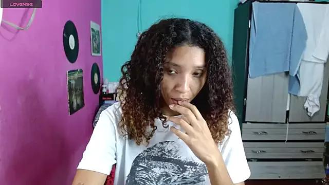 Sensitive_brunette from StripChat