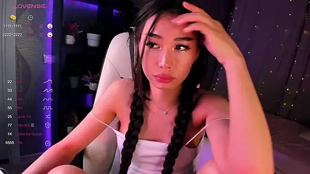sensualily from StripChat