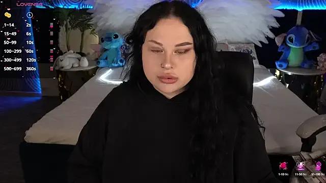 SerahMirabeli from StripChat is Freechat