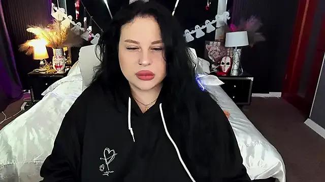 SerahMirabeli from StripChat is Freechat