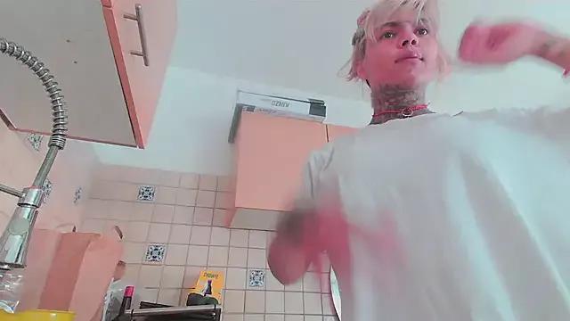 serena__vedette from StripChat is Freechat