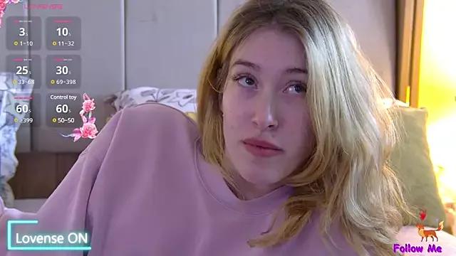 SerenaBennet from StripChat