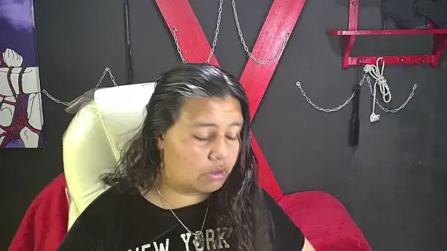 serenamystsh from StripChat is Freechat