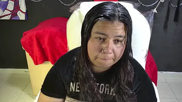 serenamystsh from StripChat is Freechat