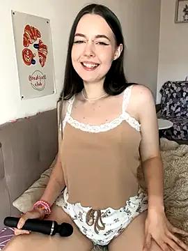serenaxxxxx from StripChat is Freechat