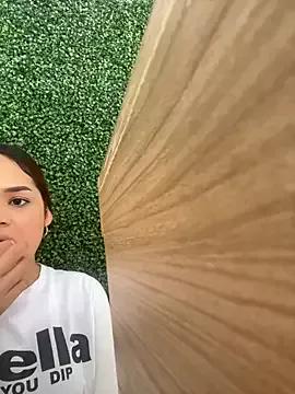 Sex_Samanta from StripChat is Freechat