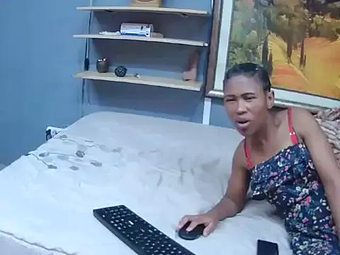 SexiePetiteXS from StripChat is Freechat
