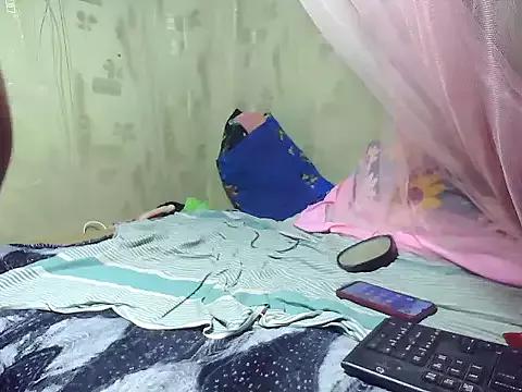 sexxy_Alora from StripChat