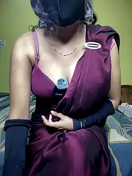Sexy-Annie from StripChat is Freechat