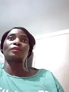 sexy-juicy from StripChat is Freechat