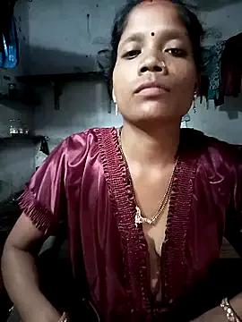 SEXY-MAHI4 from StripChat is Freechat