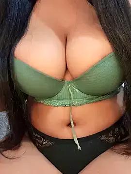 Sexy-Riim from StripChat is Freechat
