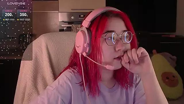 Try our streaming cams variety and talk on a personal level with our adorable girls streamers, showing off their bountiful shapes and dildos.