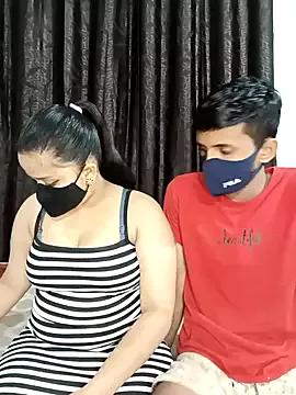 SEXY_CUTE_COUPLE from StripChat is Freechat