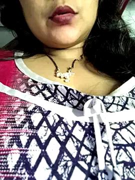SEXY_KAMANAA from StripChat is Freechat