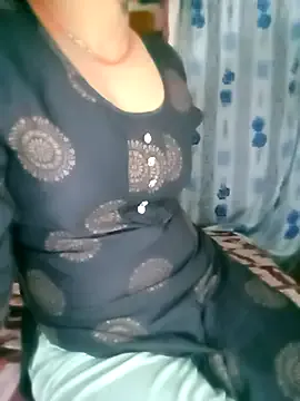 Sexy_Riya_Bhabhi from StripChat is Freechat