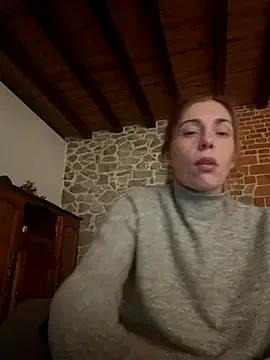 SexyAlya from StripChat is Freechat