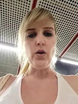 Sexybiene969 from StripChat is Freechat