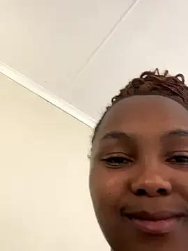 SexyDarkCandy from StripChat is Freechat