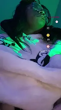 SexyGemBeautyX from StripChat is Freechat