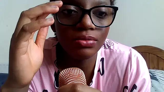 SexyGemBeautyX from StripChat is Freechat