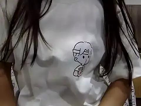 SEXYGUDIYA from StripChat is Freechat