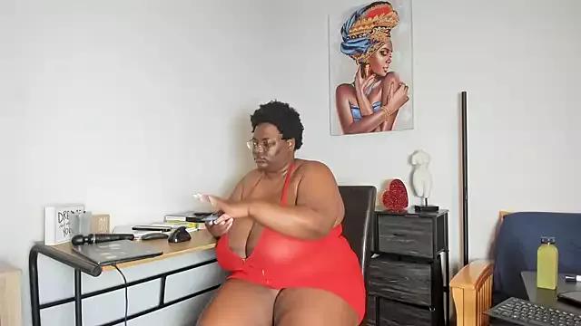 SexyHugeblackTitties from StripChat