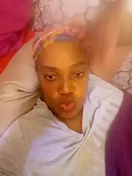 SexyKiarah from StripChat is Freechat