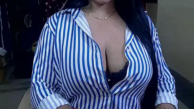 Sexyliza_0 from StripChat is Freechat