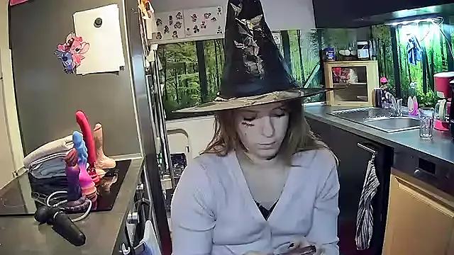 SexyMilf_37 from StripChat is Freechat