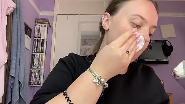 SexySashaxox from StripChat is Freechat