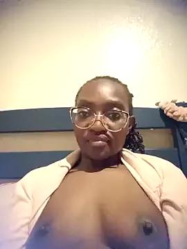 SexyTinyBon from StripChat is Freechat