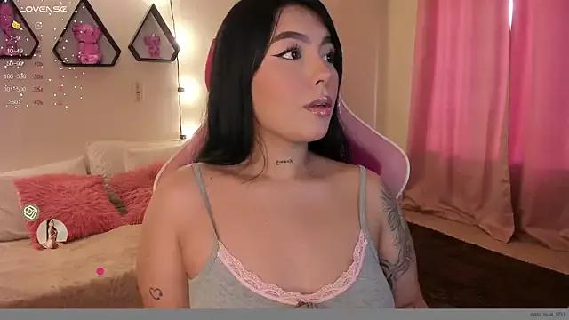 Try our streaming cams variety and talk on a personal level with our adorable girls streamers, showing off their bountiful shapes and dildos.