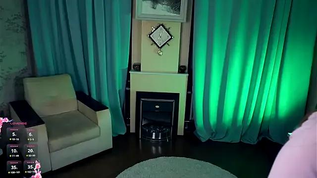 ShariTietge from StripChat is Freechat